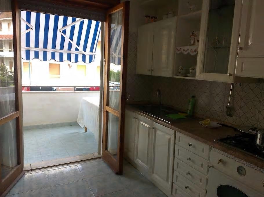 Ferienwohnung Trilocale A 800 Metri Dal Mare Scalea Exterior foto